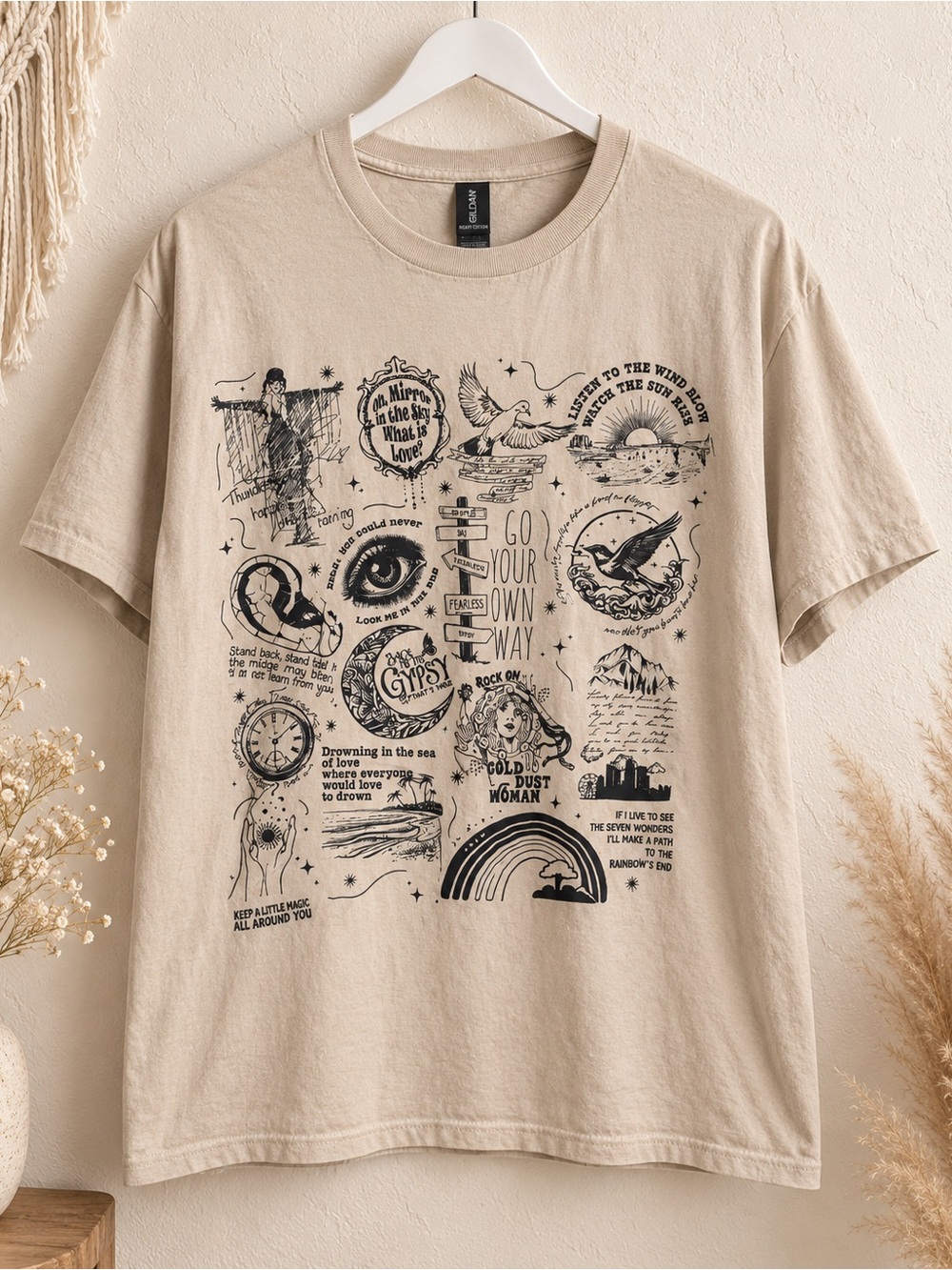 Gildan Beige Celestial Graphic Tee Size L Boho Witchy Mystical Vintage Style